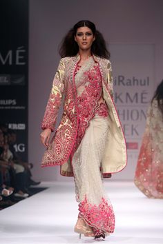 Abhi Rahul - India Fashion Week.  I want that jacket! Sari With Jacket, Saree With Jacket, Indian Gown, Lehenga Dress, Western Glam, Blouse Indian, Jacket Blouse