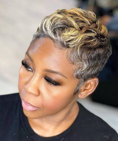 Image 1 of 1 Natural Blonde Short Hair, Two Toned Short Hair, Fall Short Hairstyles, Fall Hair Colors For Black Women, Short Pixie Cut Black Women, Short Hair Ombre, Hair Color For Black Women, Pixie Hairstyles For Black Women, Hair Stars