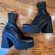 Only Wore One Time. Naked Wolfe Shoes, Naked Wolfe, One Time, Shoes Heels Boots, The Box, Shoes Women Heels, Heeled Boots, Shoes Heels, Size 7