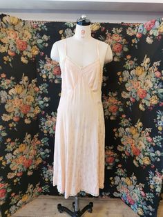 Fantastic little pink silk slip set is a movie star! Worn in the 2021 film "The Dig" (set in the 1930s). Briefs Across chest 17" Across waist 16" Across hip 23" Length 44" Tap Short Across waist 17" Max stretch Across hip 28" Length 16" Retro Fitted Sleepwear For Loungewear, Fitted Retro Sleepwear For Loungewear, Vintage Pink Sleepwear For Spring, Fitted Retro Summer Sleepwear, Retro Pink Sleepwear For Spring, Fitted Vintage Sleepwear, Vintage Fitted Sleepwear For Spring, Fitted Vintage Sleepwear For Spring, Vintage Summer Sleepwear