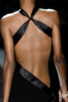 Unique Cocktail Dress, Bodycon Gown, Bouchra Jarrar, Backless Dress Short, Backless Dresses, Black Backless Dress, Low Back Dresses, Chic Brides, Dress Hairstyles