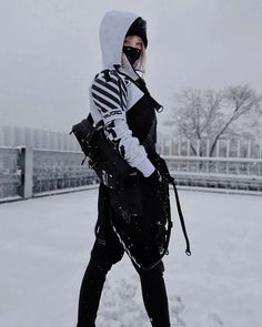 Techwear Warcore, Ghost School, Techwear Fashion, Cyberpunk Fashion, Cool Gear, Female Clothing