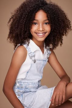 Child Model Photo Shoot, Kids Headshots For Acting, Kids Portrait Poses, Child Modeling Portfolio, Kids Studio Photoshoot Ideas, Kid Models Photoshoot, Kid Poses For Photoshoot, Kids Model Shoot, Kids Poses For Photoshoot