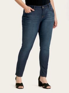 Mid-Rise Curvy Skinny Jeans in Dark Wash Bigger Hips, Denim Style, Tangier, Plus Size Jeans, Dark Wash Denim, Body Shape, Calvin Klein Jeans, Ripped Jeans, Distressed Jeans