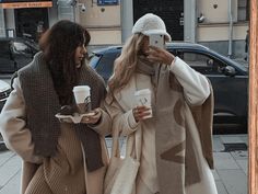 Nyc Winter Outfits, Winter Mode Outfits, Nyc Outfits, Look Adidas, Skandinavian Fashion, Europe Outfits, Cold Outfits