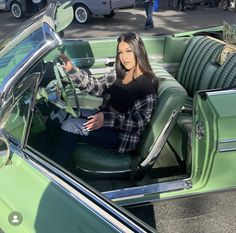 Doctor Insta, Teens Outfits, Chola Style, Drawings Ideas, Video Ideas, Low Rider, Friend Photoshoot, My Dream Car