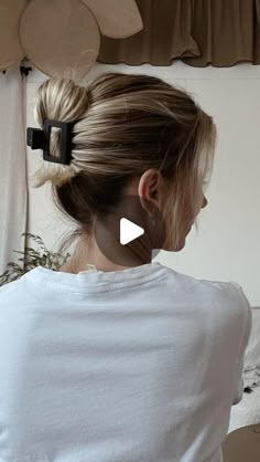 Updos For Nurses Easy, Updo Hairstyles For Medium Hair, Short Hair Updo Tutorial, Hair Updos Tutorials, Easy Hairstyles For Thick Hair, Hair Bun Tutorial, Hair Upstyles