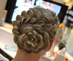 Dutch Flower Braid, Pretty Braids, Flower Braids, Bridal Hairstyles, Braid Hairstyles, Hair Tips, Great Hair, Purple Hair, Gorgeous Hair