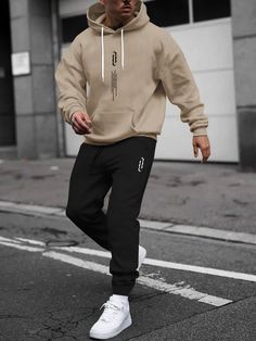 Men Clothing Styles 2023, Outfits Con Jogger Hombre, Man Sport Outfit, Men’s Sweatpants Outfit, Mens Sweatpants Outfit Casual, Hoodie And Sweatpants Outfit Men, Mens Hoodie Outfit Streetwear, Urban Wear For Men, Sweatpants Outfit Men