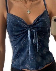 Silky Top Outfit, Classy Summer Fashion, Edgy Summer Outfits, Edgy Summer, 00s Mode, Edgy Style, Feeling Good, Fashion Mistakes, Mode Inspo