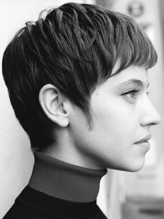 lou de laâge is the beautiful new face of french cinema - i-D French Short Hair, Chelsea Cut, Hair Dyed, French Cinema, French Beauty, French Actress, Fashion Culture, New Face