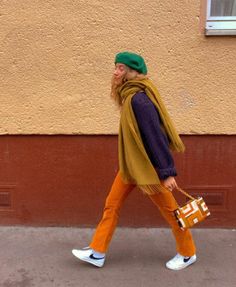 Nanda Weskott, Orange Pants Outfit, Portland Style, Perfect Closet, Mode Inspiration, Fall Winter Outfits, Outfits Casuales, Autumn Winter Fashion, Birkenstock