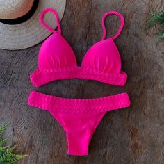 Beach Costume, Feather Shoes, Swimsuits 2020, Trendy Swimsuits, Swimsuits Outfits, Costume Intero, Surf Wear, Summer Bikinis, Tankini Swimsuits