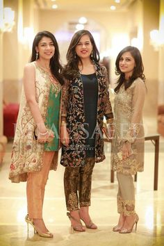 Function Dresses, Shadi Dresses, Shrug For Dresses, Frock Fashion, India Dress, Pakistani Wedding Outfits, Simple Pakistani Dresses, Pakistani Bridal Dresses