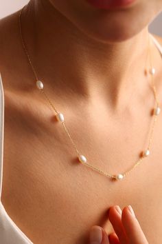 "Dainty multiple pearl choker necklaces are the timeless and elegant pieces.  The best quality freshwater pearls have been used for our pearl jewelry. You can make any women happy with these dainty necklaces. ♥ Special piece for yourself or for someone special in your life.. ♥ It will be a unique pearl bead necklace gift that will add meaning to your precious days such as graduations, birthdays, mother's days, wedding gifts, wedding necklace, bridesmaid gifts, bridal necklace, Christmas gifts. ✋ All our pearl pearl necklaces are %100 custom made by hand with Love and Care in our workshop! Nickel Free High Quality Materials Standard Deliver in 8-12 Business Days *How to customize Order? Leave a not at \"Note to seller\" with name that you would like to have on necklace. Please specify upper Add Meaning, Pearl Bead Necklace, Rose Gold Gifts, Dainty Necklaces, Gold Gift Boxes, Jewelry Bridesmaid, Pearl Necklaces, Pearl Choker Necklace, Freshwater Pearl Necklace