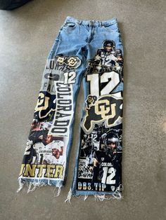 Creative Pants Ideas, Custom Jeans Streetwear, Game Day Diy Outfit, Custom Game Day Outfit, Spring Summer 2025 Trend, Custom Outfits Black Women, Airbrushed Jeans, Custom Pants Ideas, Custom Jeans Ideas