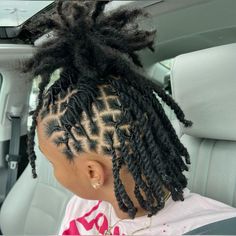 Short Medium Locs Hairstyles, Short Locs Retwist Styles, Women Dreadlock Styles, Retwist Styles For Short Locs, Loc Retwist Styles For Women, Black Hairstyles Protective Styles, Modern Updos, Regular Hairstyles, Locs Starter