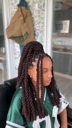 Hairstyles For Black Women Braids, Short Hair Twist Styles, Black Women Braids, Summer Hairstyles For Black Women, Women Braids, Chunky Highlights, Short Box Braids Hairstyles, Short Box Braids, Faux Locs Hairstyles