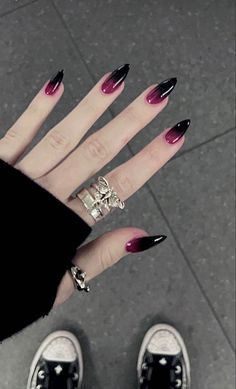 Classy & Trendy Fall Nail Ideas Designs | Spooky & Cute Halloween Nail Art Paznokcie Hello Kitty, Gothic Nails, Edgy Nails, Goth Nails, Grunge Nails, Pretty Gel Nails, Nails Polish, Nail Arts, Ombre Nails