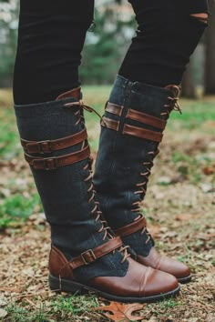 Low Heel Boots, Tall Riding Boots, Leather Accents, Shoe Closet, Crazy Shoes, Shoe Obsession, Mode Vintage, Women Clothing Boutique, Cute Shoes