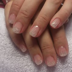 Clear Shellac Nails Designs, Gold Wedding Nails Short, Clear Gel Nails Designs Short, Natural Nails With Glitter Tips, Simple And Classy Nails, Ombre Glitter Nails Short, Nude Glitter Ombre Nails, Short Classy Nails Gel, Gel Overlay Nails Natural Short