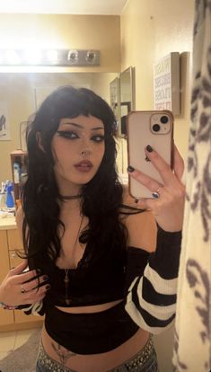 Long Hair With Bangs Long Face, Eyeliner All Around Eye, Tattooed Mom Aesthetic, Gothic Curly Hair, Hair Styles Goth, Curly Hair Micro Bangs, Hot Girlfriend Haircut, Alt Hair Bangs, Goth Girl Hair