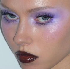 Editorial Purple Makeup, Aesthetic Purple Outfits, Runway Makeup Looks, Vibrant Makeup, Purple Makeup, Runway Makeup, Ethereal Makeup, Unique Makeup, Dope Makeup