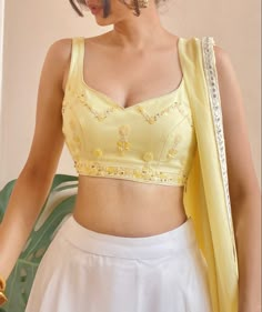 Haldi outfits 
yellow lehenga 
sweetheart neckline blouse Simple Crop Top Lehenga, Yellow Blouse Design, Crop Top Traditional, Lehenga With Crop Top, Latest Traditional Dresses, Onam Outfits, Desi Fits, Stylish Kurtis Design