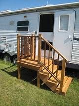 a small trailer with stairs leading up to it