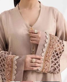 Kurti Sleeves Designs Latest Fashion, Pearl Sleeves Design, Stiching Styles, Kaftan Suit, Pearl Sleeves, Batik Clothing, Animation Wallpaper, Kurti Sleeves Design, Basic Jeans