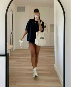 Walking Fits, Girl Gym Outfits, Exercise Outfits, Comfy Vibes, Pilates Outfit, Gym Crush, Look Legging