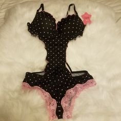 Black With Pink Lace Polka Dot Teddy Made Of 96% Polyester 4% Spandex Striper Outfits, Sleepwear Black, Baby Black, Seductive Clothes, 2000s Fashion Outfits, Oh Baby, Cute Swimsuits, Fashion Mistakes, Really Cute Outfits