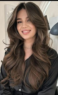 Glam Seamless, Haircuts For Long Hair With Layers, Black Hair Balayage, Brown Hair Looks, Brown Hair Inspo, Hair Inspiration Long, Brunette Balayage Hair, Blowout Hair, Haircuts For Medium Hair