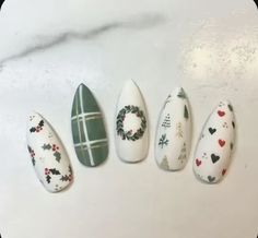 Toe Nails Summer, Easy Christmas Nails, Nails Simple Summer, Summer Nails Simple, Christmas Nails Ideas, Simple Summer Nails, Nail 2024, Nail Art Noel, Christmas Nail Art Ideas