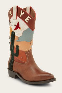 Inspired by the colors and scenery of the desert, this pattern has a style all its own. The supple, handcrafted leather has a natural feel and is a perfect backdrop for the colorful, artisan inlays. The classic Western style of the mid-calf height, pull t Desert Boots Women, Cowgirl Era, Quality Leather Boots, The Frye Company, Bridal Events, Southwestern Decor, Boho Cowgirl, Frye Boots, Desert Boots