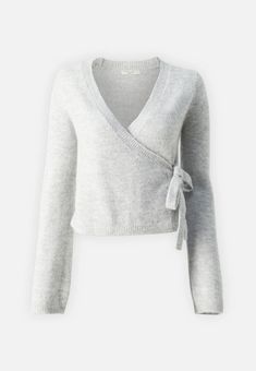 Stockholm Style Wishlist, Stockholm Wishlist, Stockholm Sweater, Wrap Vest, Adrette Outfits, Stockholm Style, Outfit Layout