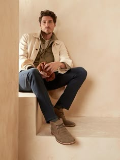 Men’s Photo Shoot Outfits, Mens Outdoor Outfits, Men’s Work From Home Outfit, Men’s Capsule 2024, Men French Style, Mens Casual Chic Outfits, Mens Boot Outfit, Cool Dad Aesthetic, Mens Neutral Outfit