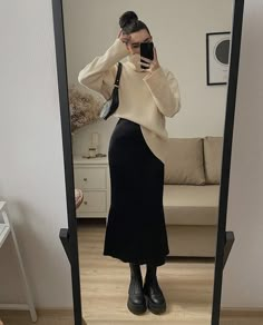 Rok Outfit, Gaun Fashion, Work Fits, Modest Fashion Outfits, Looks Chic, 가을 패션