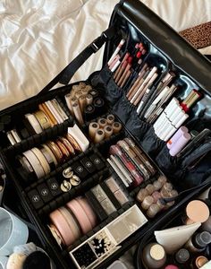 Makeup Artist Kit Essentials, Makeup Artist Bag, Charlotte Tillbury, Makeup Studio Decor, Makeup Collection Goals, Professional Makeup Kit, Witty Sayings, Makeup Artist Kit, Play On Words