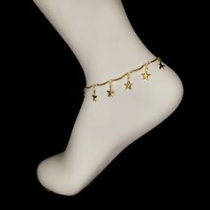 Size: Large ~ 21.5-27cm Discover the enchanting allure of our Dainty Chain Star Anklet - a masterpiece crafted from high-quality stainless steel, adorned with luminous star-shaped charms, and plated with a radiant gold finish. This waterproof anklet is both stunning and enduring, making it an ideal gift for her this Christmas. Dainty Chain, Celestial Charm Non-Tarnish Gold Star Anklet: Timeless Elegance Made from top-tier stainless steel and coated with a brilliant gold finish, our star anklet i Star Anklet, Anklet Gold, Foot Chain, Foot Bracelet, Star Constellations, Gold Anklet, Dainty Chain, Foot Jewelry, Ankle Bracelet