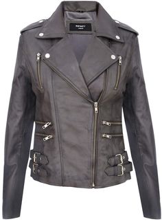 PRICES MAY VARY. Collier Entaillé Zip Asymétrique 6 Poches Zippées Extérieures Boutons Pression et Poignets Zippés Imprégnée d’un esprit motard classique, cette veste en cuir nappa somptueusement douce comporte une fermeture à glissière asymétrique sur le devant et un col cranté classique. Cette veste de motard en cuir pourpre indéniablement chic et emblématique est dotée de clous en relief sur le col et les épaulettes. Le col peut être porté ouvert ou plié pour plus de chaleur. Dotée de deux po Womens Leather Biker Jacket, Gothic Jackets, Biker Leather, Purple Leather, Leather Biker Jacket, Notched Collar, Women's Coats & Jackets, Nappa Leather, Polished Look