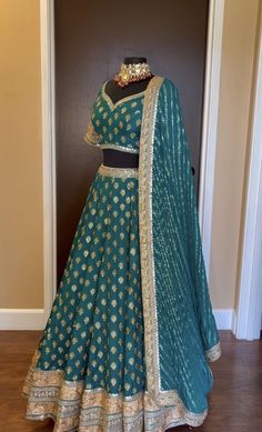 Latest Lehnga Designs Wedding Style, Langha Design Latest For Girl, Lengha Designs Latest, Lahanga Design Latest, Lehenga Designs Latest