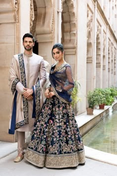 Wedding Matching Outfits, भारतीय दुल्हन संबंधी, शादी की तस्वीरें, डिजाइनर कपड़े, Wedding Outfits For Groom, Indian Groom Wear, Wedding Dresses Men Indian, Couple Matching Outfits, Reception Outfit