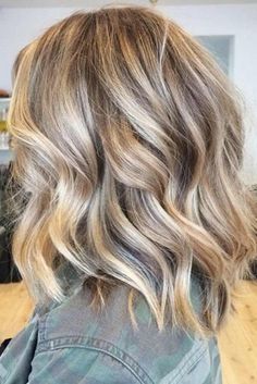 Dark Blonde Hair Color, Blond Balayage, Medium Length Hair With Layers, Dark Blonde Hair, Curly Girl Hairstyles, Brown Blonde Hair, Cool Hair Color