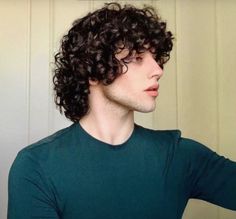 Hairstyles For Coarse Hair, Sam Haircut, Andro Hair, Hunter Core, Mid Length Curly Hairstyles, 3a Curly Hair, Long Curly Hair Men, Mens Hairstyles Curly, Men's Curly Hairstyles