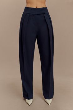 Versatile day to night. Discover the epitome of elegance and sophistication with the PENELOPE Pleated High Waisted Pants. Designed to flatter, these high-waisted trousers feature a fly front with a secure trouser hook closure, ensuring a sleek and smooth fit. The front pleat details add a touch of refinement, while the functional front pockets provide practicality without compromising style. The non-functional back pockets maintain a clean, streamlined appearance. With their wide-leg silhouette, Workwear Chic, Classy Casual Outfits, Pant Suit, Classy Casual, High Waisted Trousers, Work Attire, High Waisted Pants, Dark Navy, Lawyer