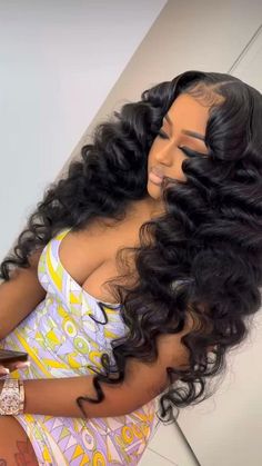 Add glamorous waves to your hair with body wave clip in hair extensions. Perfect for special occasions or everyday elegance. #BodyWaveExtensions #ClipInHair #GlamorousLook #WavyHair #SpecialOccasions #EverydayElegance Frontal Wig Hairstyles, Birthday Hairstyles, Quick Weave Hairstyles, Frontal Hairstyles, Dope Hairstyles, Hair Ponytail Styles, Hair Laid, Ponytail Styles, Middle Part