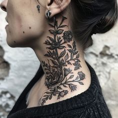 Throat Tattoos Master Tattoo Designs Large Collar Bone Tattoo, Victorian Throat Tattoo, Women’s Tattoo Ideas Neck, Floral Neck Tattoo For Women, Traditional Throat Tattoos Women, Womens Throat Tattoo, Woman Neck Tattoo Side, Huge Back Tattoo, Ornamental Sleeve Tattoo