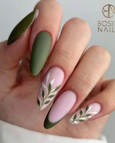 November Nails Fall, November Nails, Trendy Nail Design, Nails Fall, Elegant Nails, Chic Nails, Short Acrylic Nails, Green Nails, Trendy Nails