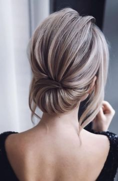 55 Easy Updo Hairstyles for Short, Medium and Long Hair (2023) Trendy We Fryzurach, Prom Hair Updo, Easy Hairstyles For Medium Hair, Simple Wedding Hairstyles, Trendy Wedding Hairstyles